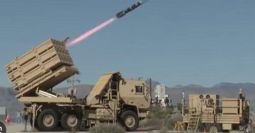 AIM-9X ban đầu được phát triển cho máy bay chiến đấu. Khi phóng từ tiêm kích, tên lửa có tầm bắn tối đa 35 km. Tuy nhiên, tầm bắn khi triển khai từ mặt đất sẽ giảm đáng kể do không có vận tốc và độ cao ban đầu của máy bay mang phóng.