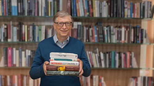  Bill Gates đọc 50 cuốn sách mỗi năm. Ảnh: Time. 