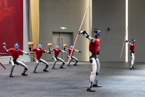 Robot hình người Unitree Robotics G1 trong một buổi biểu diễn võ thuật. Các sản phẩm giúp cổ phiếu Unitree Robotics tăng 629% sau đợt IPO trị giá 904 triệu USD tại Thượng Hải. Ảnh: Bloomberg.