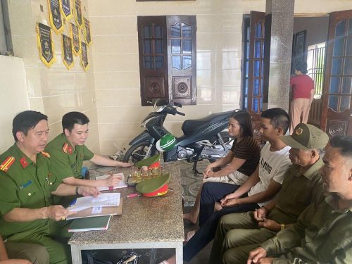 Lực lượng Công an cơ sở tăng cường bám địa bàn, nắm tình hình, kịp thời phát hiện và giải quyết các mâu thuẫn phát sinh trong nhân dân