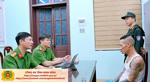 Cơ quan Cảnh sát điều tra Công an tỉnh (Phòng Cảnh sát hình sự) ghi lời khai của bị can Nguyễn Văn Thùy