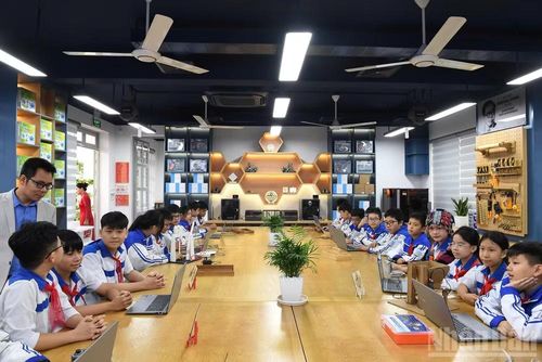 Phòng học STEM đạt tiêu chuẩn quốc tế tại Trường trung học cơ sở Lê Quý Đôn, phường Minh Xuân.