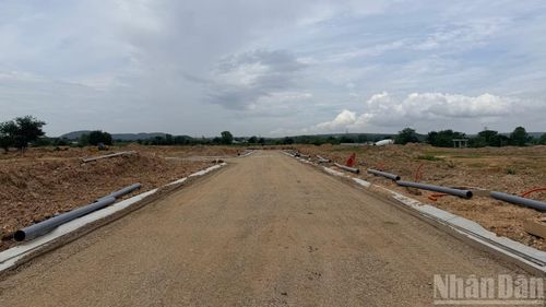 Khu tái định cư tại xã Hồng Sơn có chiều dài tuyến đường hơn 1.175m.