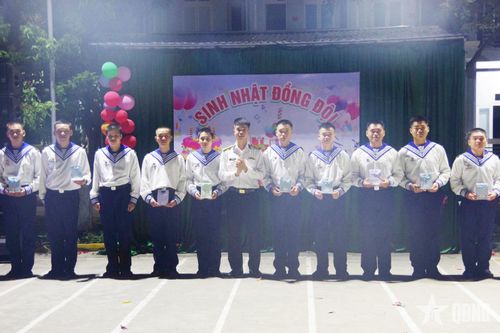 Mô hình "Gặp gỡ chiến sĩ cũ với chiến sĩ mới" lồng ghép với hoạt động sinh nhật đồng đội góp phần thắt chặt tình đoàn kết, đồng chí, đồng đội.