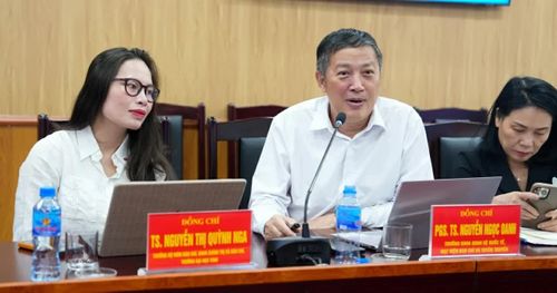 PGS. TS. Nguyễn Ngọc Oanh trao đổi tại Hội thảo. (Nguồn: Ban Tổ chức)