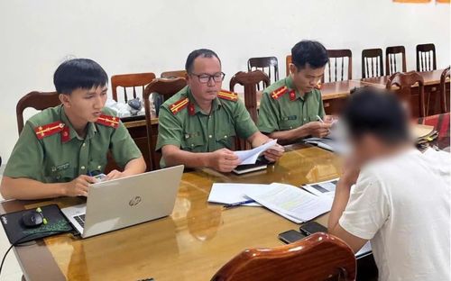 Công an tỉnh Quảng Ngãi làm việc với đơn vị tổ chức cuộc thi Hoa hậu Du lịch Bản sắc Việt Nam 2026. Ảnh: Công an Quảng Ngãi