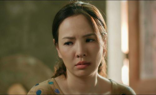 Tạo hình vai diễn của Tuấn Tú và Đan Lê trong phim "Đội bóng nữ làng Xuân".