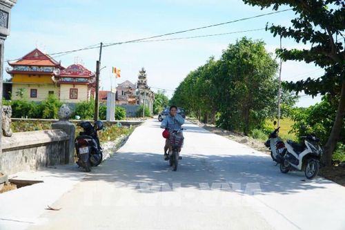 Không chỉ là câu chuyện của một tuyến đường, phong trào “Hiến đất mở đường” đã trở thành cách làm được duy trì qua nhiều năm tại Hương Sơn. Ảnh: Mai Trang- TTXVN