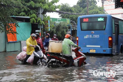 TP.HCM tăng cường ứng dụng AI, dữ liệu thời gian thực để chống ngập.