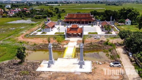 Nhằm bảo tồn và phát huy giá trị văn hóa, lịch sử của di tích, năm 2022 UBND tỉnh Thanh Hóa đã phê duyệt dự án đầu tư xây dựng công trình bảo tồn, tôn tạo di tích Khu căn cứ khởi nghĩa Ba Đình. Công trình có tổng diện tích xây dựng 1,6ha, gồm nhiều hạng mục được đầu tư tôn tạo như: Đền thờ các thủ lĩnh và nghĩa quân Ba Đình, tả vu, hữu vu, phù điêu, nghi môn nội, cầu vào trung tâm khu căn cứ, cổng trụ, hào lũy, am hóa vàng, sân, đường nội bộ, tường rào và hệ thống hạ tầng kỹ thuật.