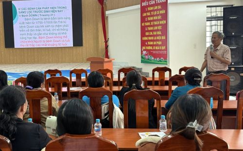 Tuyên truyền cho phụ nữ về các bệnh cần sàng lọc trước sinh và sơ sinh tại Trung tâm Y tế khu vực Bảo Lộc
