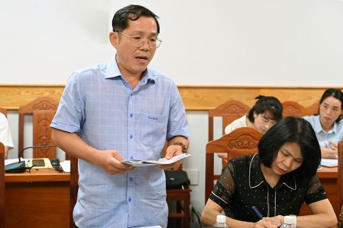 Phó Giám đốc Sở Y tế Huỳnh Thanh Huynh phát biểu tại buổi giám sát