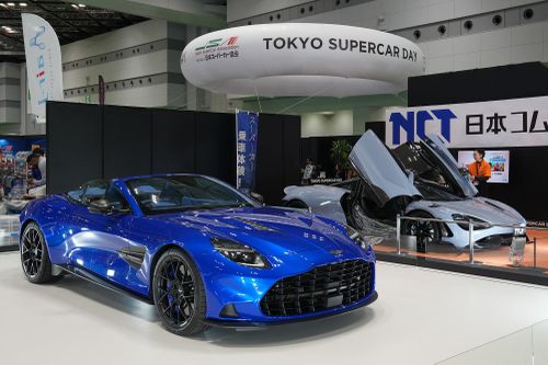 Siêu xe Aston Martin và McLaren tại Tokyo Supercar Day (Nhật Bản). Ảnh: Hoàng Linh
