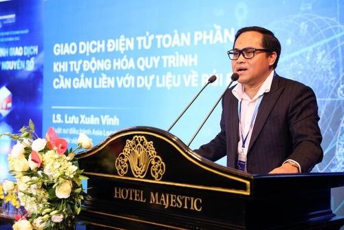 Ông Vũ Xuân Hưng - Trưởng phòng Pháp chế Liên đoàn Thương mại và Công nghiệp Việt Nam - Chi nhánh Khu vực Tp.HCM (VCCI-HCM) lưu ý doanh nghiệp cần tập trung vào 4 trụ cột phòng về khi giao dịch dịch trên nền tảng điện tử.
