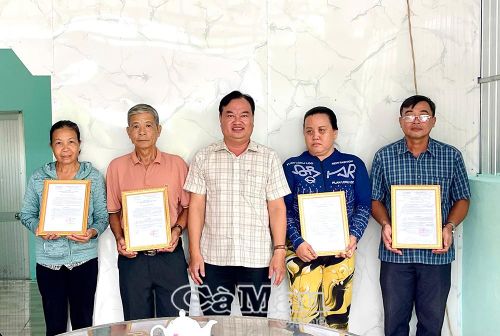Phó Bí thư Thường trực Đảng uỷ xã Khánh Hưng Nguyễn Vĩnh Thành