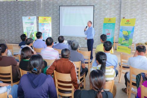  Hình ảnh: ThS. Hồ Công Trực (Giám đốc Trung tâm Nghiên cứu Đất, Phân bón và Môi trường Tây Nguyên) công bố kết quả của mô hình 