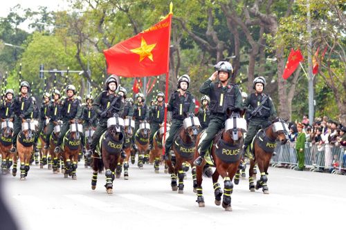 Lực lượng kỵ binh Công an nhân dân tại chuỗi sự kiện "81 mùa bình yên". Ảnh: Công an thành phố Hà Nội