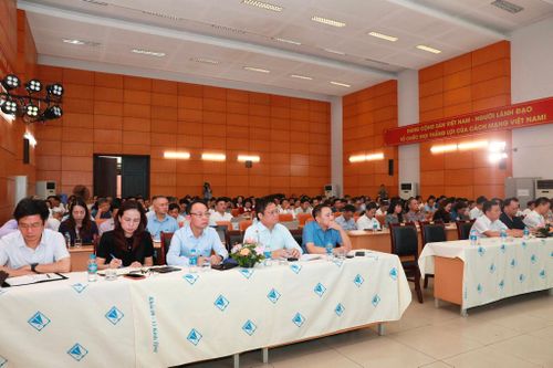 Các đại biểu tham dự cuộc làm việc. Ảnh: PV