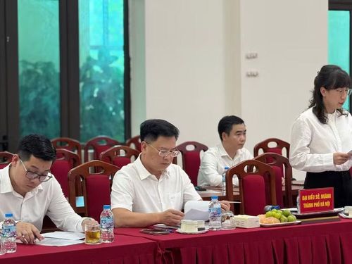 Các đại biểu làm tại xã Yên Bài