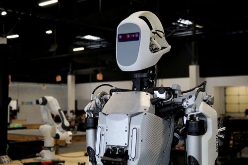 Robot Apollo của Apptronik. Ảnh: Reuters.
