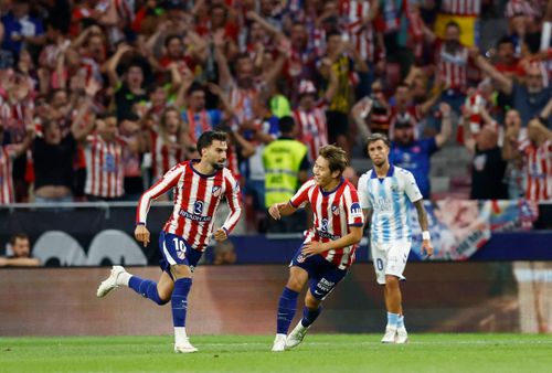 Pha cứa lòng đẹp mắt của Lee mở đường cho chiến thắng 2-0 của Atletico trước Malaga ở vòng mở màn La Liga 2026/27.