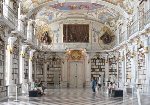 Không gian thư viện Admont Abbey. Ảnh: Đức Huy.