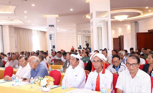 Người có uy tín vùng đồng bào DTTS tỉnh Khánh Hòa tham gia tập huấn, bồi dưỡng kiến thức