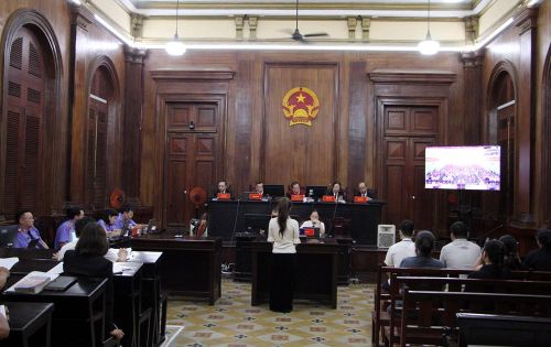 Phiên tòa xét xử 227 bị cáo trong chuyên án VN10