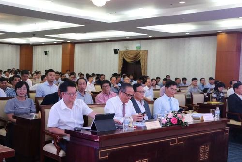 Các đại biểu dự hội thảo. (Ảnh: Mạnh Cường)