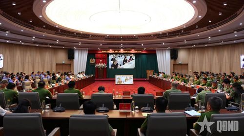 Quang cảnh hội nghị. Ảnh: TRUNG KIÊN