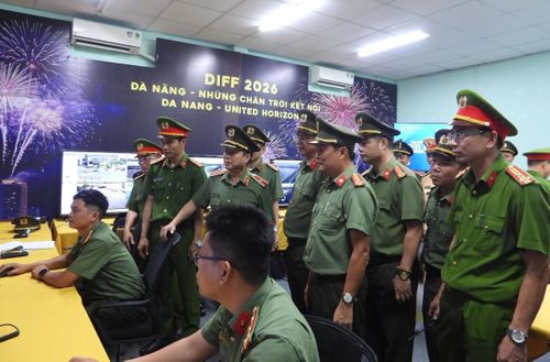 Lãnh đạo Công an TP Đà Nẵng theo dõi, chỉ đạo công tác đảm bảo an ninh, an toàn cho Lễ hội pháo hoa quốc tế Đà Nẵng 2026.