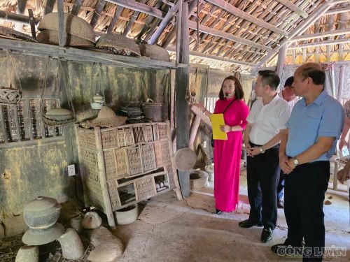 Những đồ dùng vật dụng còn được lưu giữ