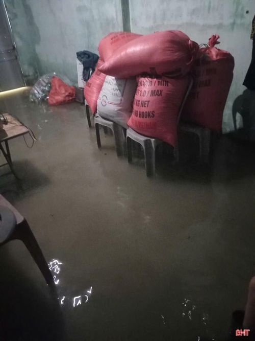 Nước vào nhà dân ở thôn Trung Lộc, xã Đồng Lộc.