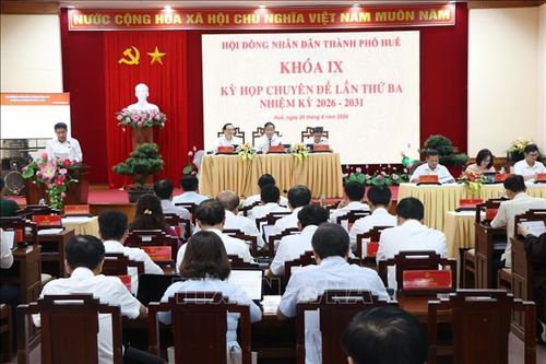Quang cảnh kỳ họp.
