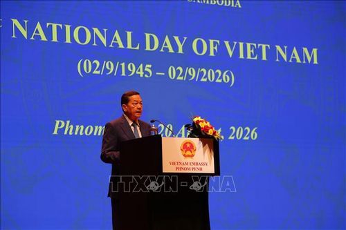 Phó Thủ tướng thứ nhất Chính phủ Campuchia, ông Neth Savoeun phát biểu tại buổi lễ. Ảnh: Huy Bình/PV TTXVN tại Campuchia