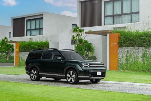 Hyundai Santa Fe có ưu đãi giảm cao nhất lên tới 220 triệu đồng trong tháng 8.
