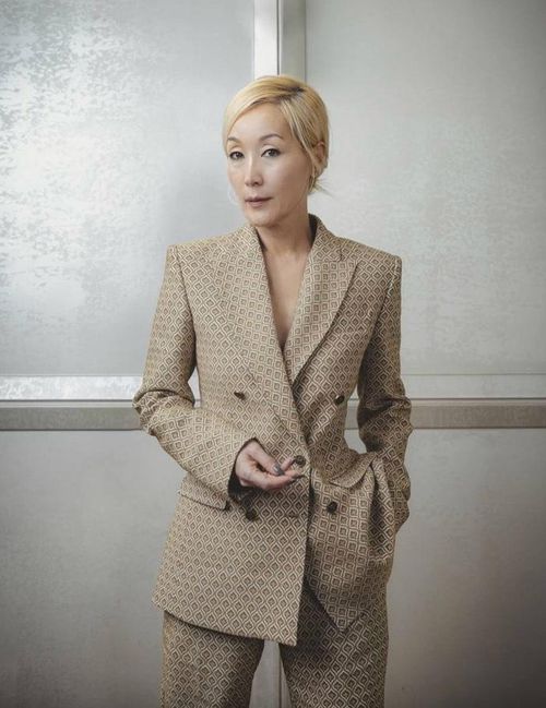 Trước đó, Lee Hye Young từng khiến người hâm mộ lo lắng khi tiết lộ việc được chẩn đoán mắc ung thư phổi vào năm 2021.