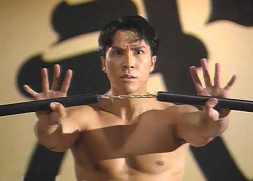 Những màn đối đầu với Ngô Kinh, Trương Tấn hay Mike Tyson cho thấy khả năng liên tục thay đổi phong cách hành động của Chân Tử Đan. Ảnh: Weibo.