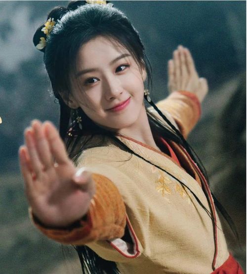 Bao Thượng Ân vào vai Hoàng Dung, gây chú ý với tạo hình trẻ trung, trong sáng và đáng yêu.