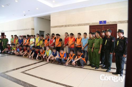 Công an TP.HCM đã khởi tố 6 vụ án hình sự, khởi tố và tạm giam 40 bị can để điều tra về các tội “Tổ chức đánh bạc” và “Đánh bạc”.