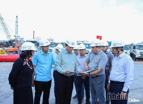 Bộ trưởng Bộ Xây dựng Trần Hồng Minh kiểm tra tiến độ triển khai Dự án Nhà ở xã hội MK Riviera (CT-02) tại Khu đô thị An Bình Tân (phường Nam Nha Trang).