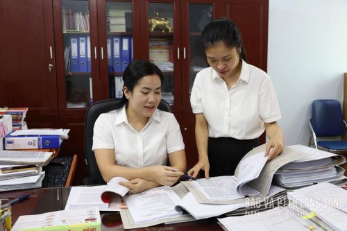 Thẩm phán, thư ký Tòa án nhân dân khu vực 1 nghiên cứu áp dụng Bộ luật Dân sự phục vụ công tác xét xử