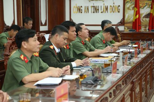 Đại diện Công an các đơn vị tham dự hội nghị tại điểm cầu Công an tỉnh Lâm Đồng