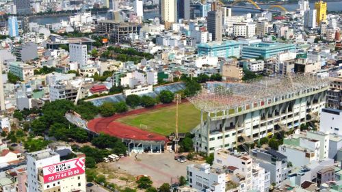 Trung tâm Dịch vụ đấu giá tài sản TP Đà Nẵng lần thứ tư phát thông báo đấu giá tài sản thi hành án là quyền sử dụng đất tại Khu phức hợp thương mại và dịch vụ cao tầng sân vận động Chi Lăng.