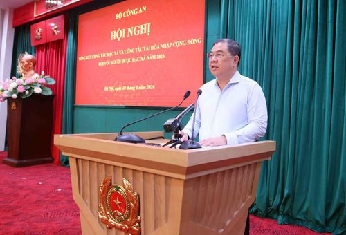 Phó Thủ tướng Thường trực Phạm Gia Túc đánh giá cao Bộ Công an và các ban, bộ, ngành liên quan đã làm tốt công tác đặc xá.