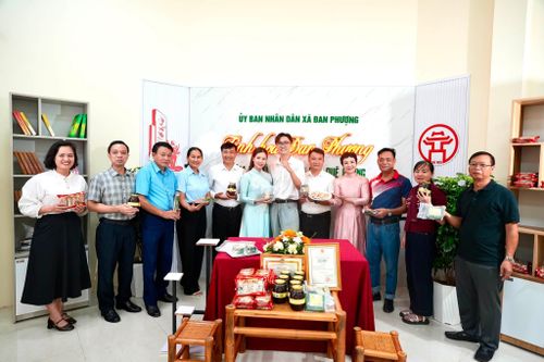 "Phòng live OCOP Đan Phượng". Ảnh: Ngân Nguyễn
