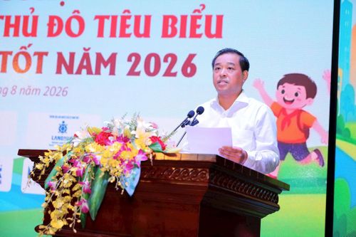 Phó Giám đốc Sở Y tế Đinh Hồng Phong, Phó Chủ tịch Hội đồng Bảo trợ Quỹ Bảo trợ trẻ em Hà Nội phát biểu khai mạc. Ảnh: Minh Thu