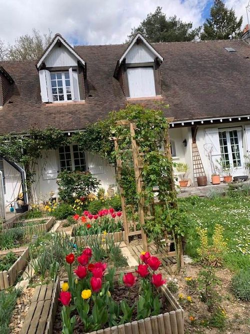 Nhà ở Pháp tuyệt đẹp của NSƯT Lê Vi.