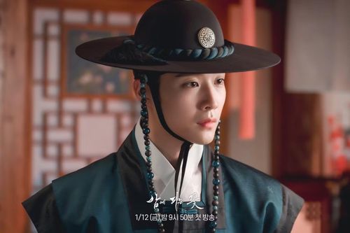 Lee Jong Won trong Knight Flower.