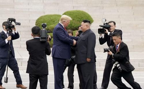 Tuy nhiên, bà Kim Yo-jong nói rằng bà "không biết" về bất kỳ liên lạc gần đây nào giữa lãnh đạo Triều Tiên và Tổng thống Mỹ, đồng thời cho rằng chính sách của Washington đối với Bình Nhưỡng vẫn chưa thay đổi.